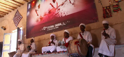 Berberski muzičarji in gnawa mjuzik