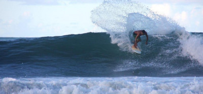 Surfanje na valovih, havajski šport številka 1