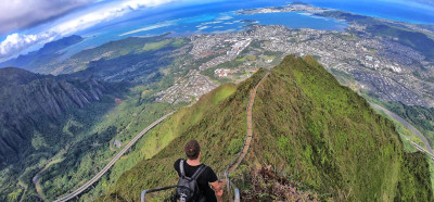 Pogled na otok Oahu s 'poti do nebes'