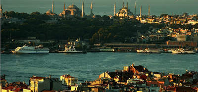 Istanbul, razpet med Evropo in Azijo