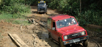 Na severu Tajske se gremo dvo ali tridnevni jeep-trek safari