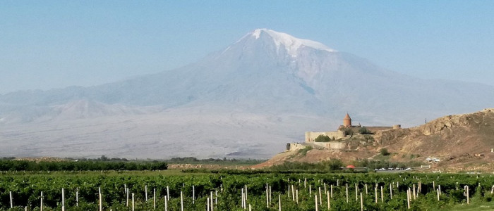 -Sveta armenska gora Ararat